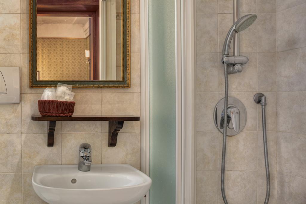 Hotel Galleria Venice Ngoại thất bức ảnh